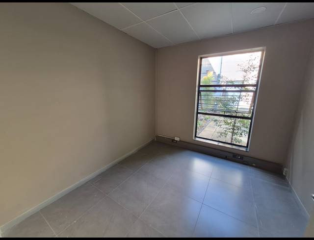 181M² OFFICE TO LET IN RIVONIA